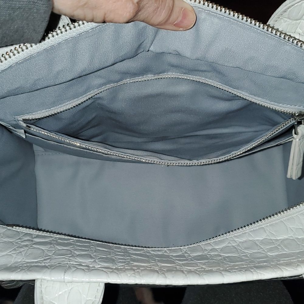 MARC JACOB Small,BRAND NEW! Tote, Croc Print Patent Leather. NWT! - Picture 12 of 17